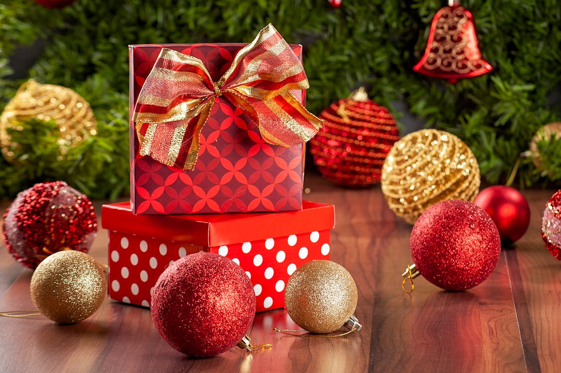 10 Unique Christmas Gift Ideas for Everyone on Your List