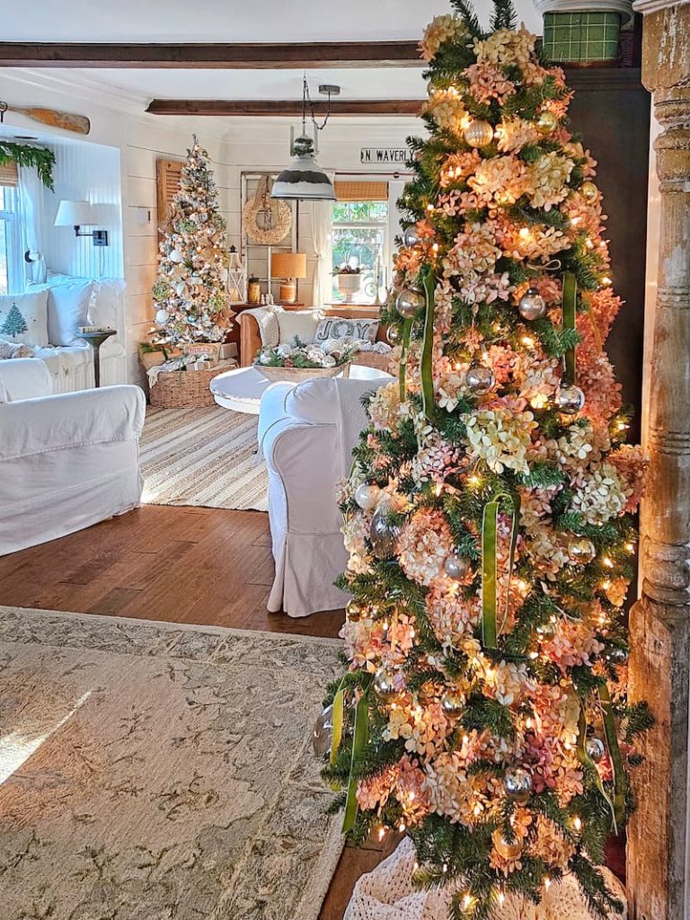 Top Christmas Decoration Trends to Transform Your Home This Year