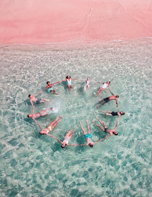 How To Visit The Pink Beach In Komodo Island, Indonesia