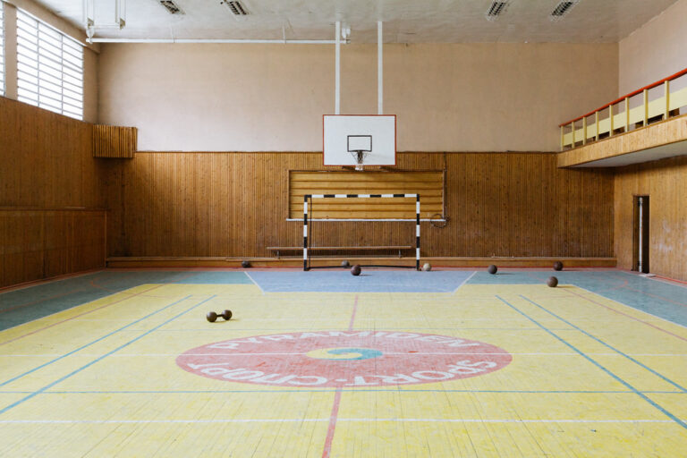 How to Build the Ultimate Home Basketball Court: Design, Costs, and Tips