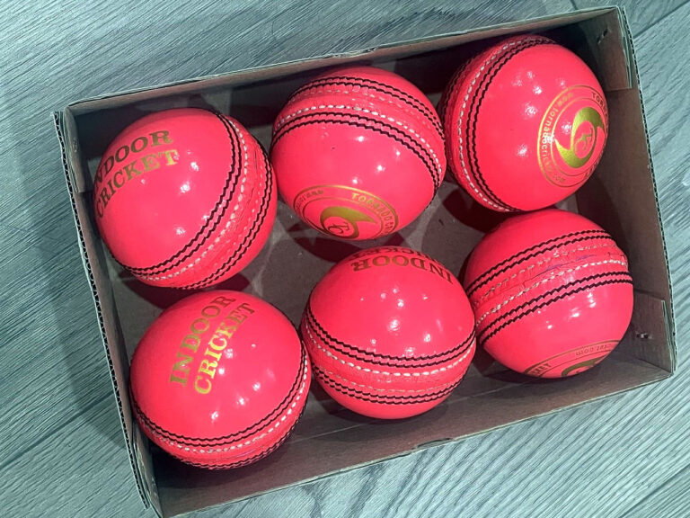 White & Pink Cricket Ball, What’s The Difference?