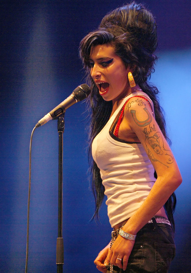 Neil Patrick Harris and Amy Winehouse Cake: A Unique Celebrity-Themed Cake Creation