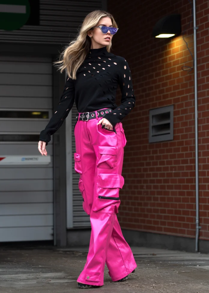 The Return of Grunge: Why 90s Fashion is Making a Massive Comeback in 2025